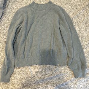 Pull over Abercrombie baby blue sweater